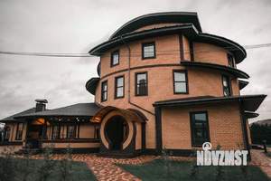 Дом 700м², 3-этажный, посуточно,