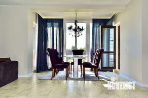 Дом 327м², 3-этажный, на длительный срок,