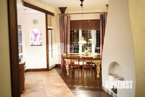 Дом 237м², 2-этажный, на длительный срок,