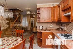 Дом 280м², 2-этажный, посуточно,