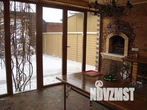 Дом 300м², 2-этажный, посуточно,