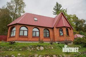 Дом 280м², 2-этажный, посуточно,