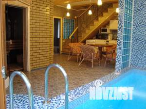 Дом 300м², 2-этажный, посуточно,