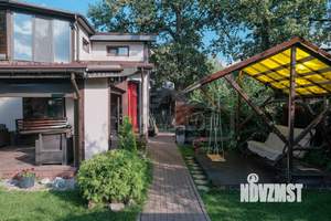 Дом 450м², 2-этажный, посуточно,