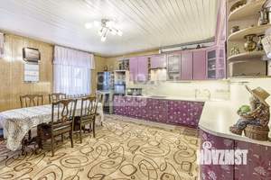 Дом 278м², 3-этажный, участок 10 сот.