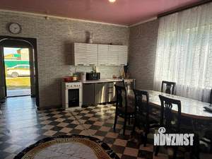 Дом 186м², 2-этажный, участок 10 сот.