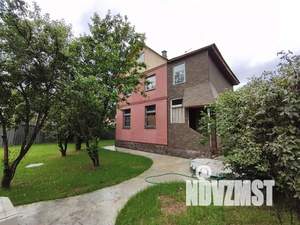 Дом 180м², 3-этажный, участок 12 сот.