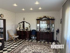 Дом 186м², 2-этажный, участок 10 сот.