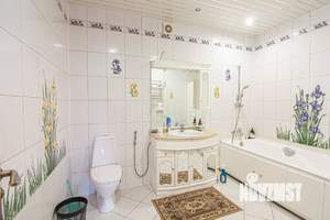 Коттедж 270м², 2-этажный, участок 20 сот.
