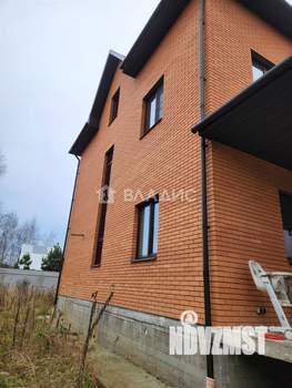 Дом 161м², 3-этажный, участок 9 сот.