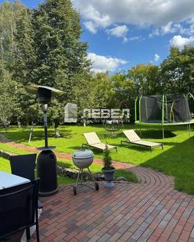 Дом 330м², 4-этажный, участок 12 сот.