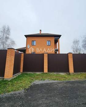 Дом 161м², 3-этажный, участок 9 сот.