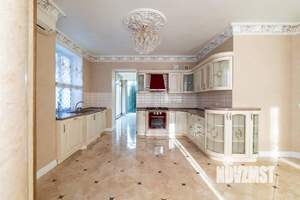 Коттедж 290м², 2-этажный, участок 11 сот.