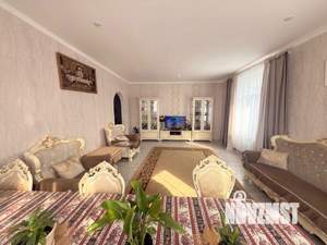 Дом 218м², 2-этажный, участок 10 сот.