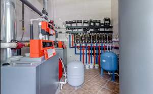 Дом 1100м², 3-этажный, участок 70 сот.