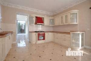 Коттедж 290м², 2-этажный, участок 11 сот.