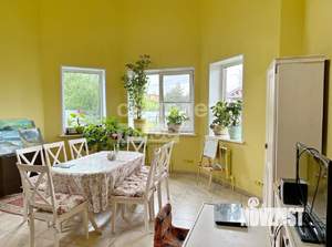 Дом 211м², 2-этажный, участок 10 сот.