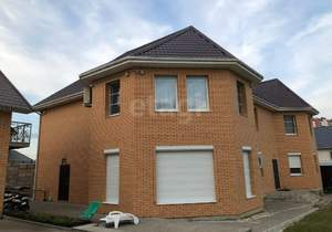 Дом 550м², 2-этажный, участок 15 сот.