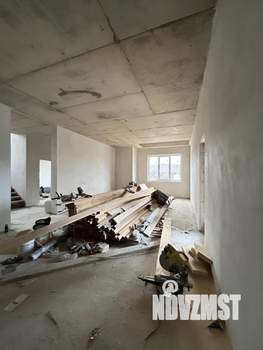 Дом 243м², 2-этажный, участок 9 сот.