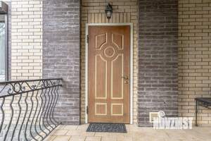 Дом 300м², 3-этажный, участок 12 сот.