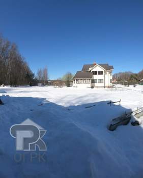 Дом 200м², 3-этажный, участок 30 сот.