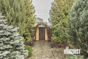 Дом 300м², 3-этажный, участок 12 сот.