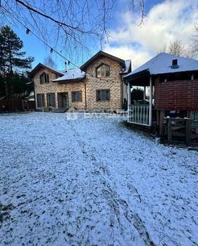 Дом 256м², 2-этажный, участок 10 сот.