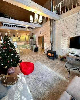 Дом 256м², 2-этажный, участок 10 сот.