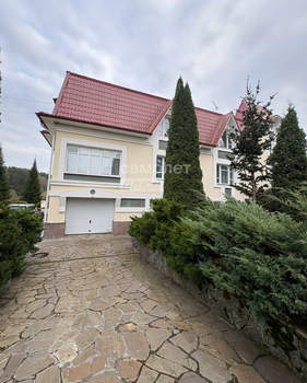 Дом 650м², 3-этажный, участок 45 сот.