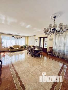 Дом 571м², 3-этажный, участок 47 сот.