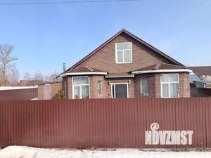 Дом 218м², 2-этажный, участок 10 сот.