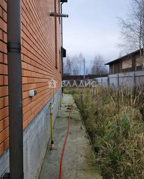 Дом 161м², 3-этажный, участок 9 сот.