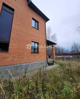 Дом 161м², 3-этажный, участок 9 сот.