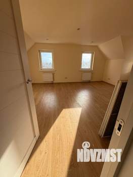 Дом 270м², 3-этажный, участок 7 сот.