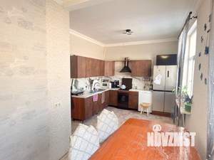 Дом 218м², 2-этажный, участок 10 сот.