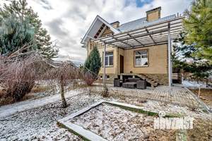 Коттедж 247м², 2-этажный, участок 20 сот.