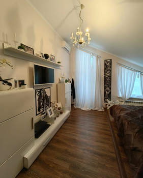 Дом 200м², 2-этажный, участок 9 сот.