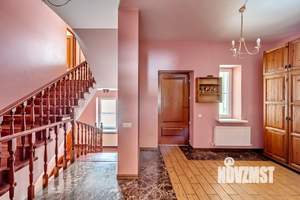 Коттедж 247м², 2-этажный, участок 20 сот.