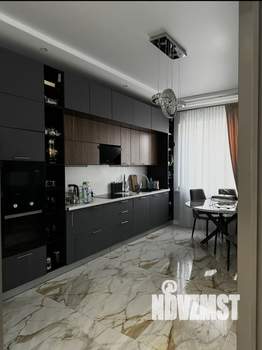 Дом 205м², 2-этажный, участок 10 сот.