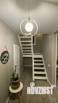 Дом 95м², 2-этажный, участок 9 сот.