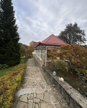 Дом 650м², 3-этажный, участок 45 сот.