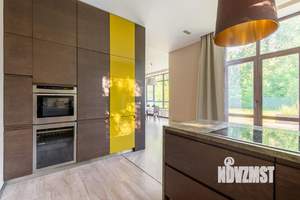 Коттедж 695м², 2-этажный, участок 35 сот.