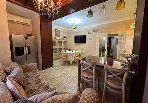 Дом 195м², 2-этажный, участок 4 сот.