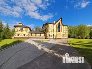 Дом 1400м², 3-этажный, участок 1 сот.