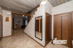 Дом 260м², 2-этажный, участок 18 сот.