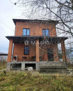 Дом 161м², 3-этажный, участок 9 сот.