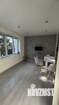 Дом 245м², 3-этажный, участок 10 сот.