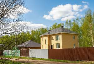 Дом 285м², 2-этажный, участок 15 сот.