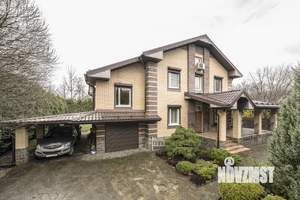 Дом 300м², 3-этажный, участок 12 сот.