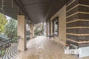 Дом 300м², 3-этажный, участок 12 сот.